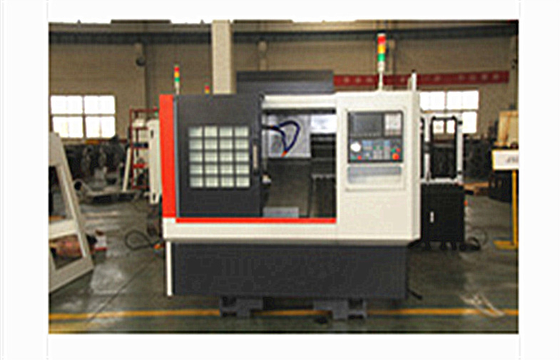 Ausschnitt-Rad Hochleistungs-CNC-Drehbank-Maschine, lineare Führungsschienentrommel-Stockmaschine